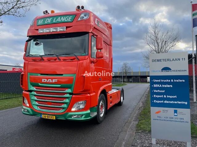 DAF XF 460 FT hydraulic Top condition Superspacecab tractora