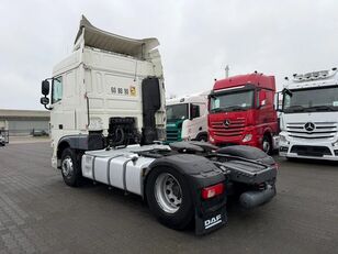 DAF XF 460 Spacecab Euro 6 truck tractor