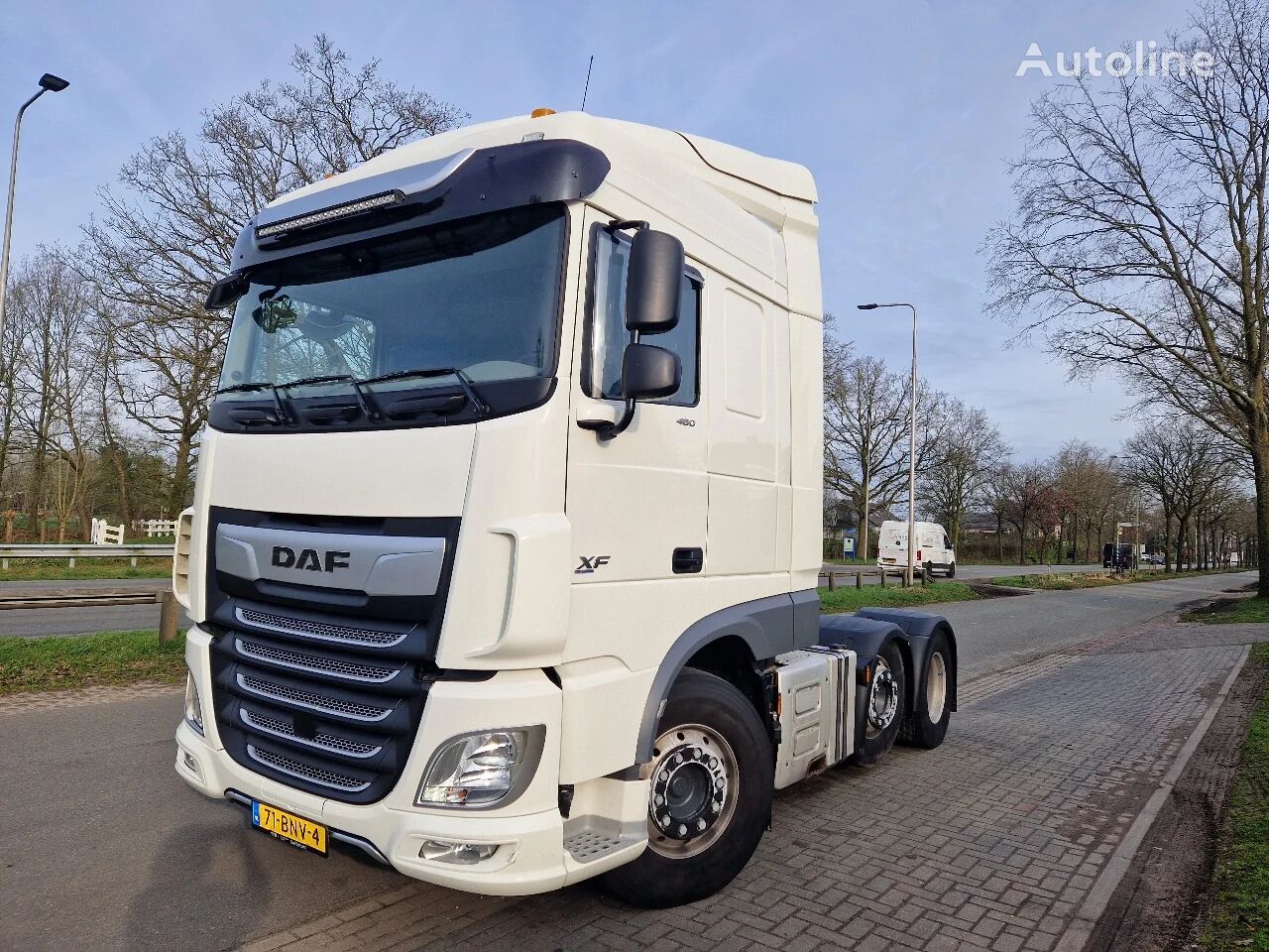 DAF XF 480 6 x 2 Space. dragbil