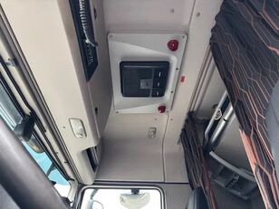 Tractor head DAF XF 480 6X2 / FTG / XF480 / Roof Airco dijual - Gambar 9 | Autoline ID Tractor head DAF XF 480 6X2 / FTG / XF480 / Roof Airco | Gambar 9 - Autoline