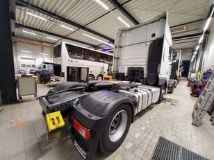 السيارات القاطرة DAF XF 480 FT