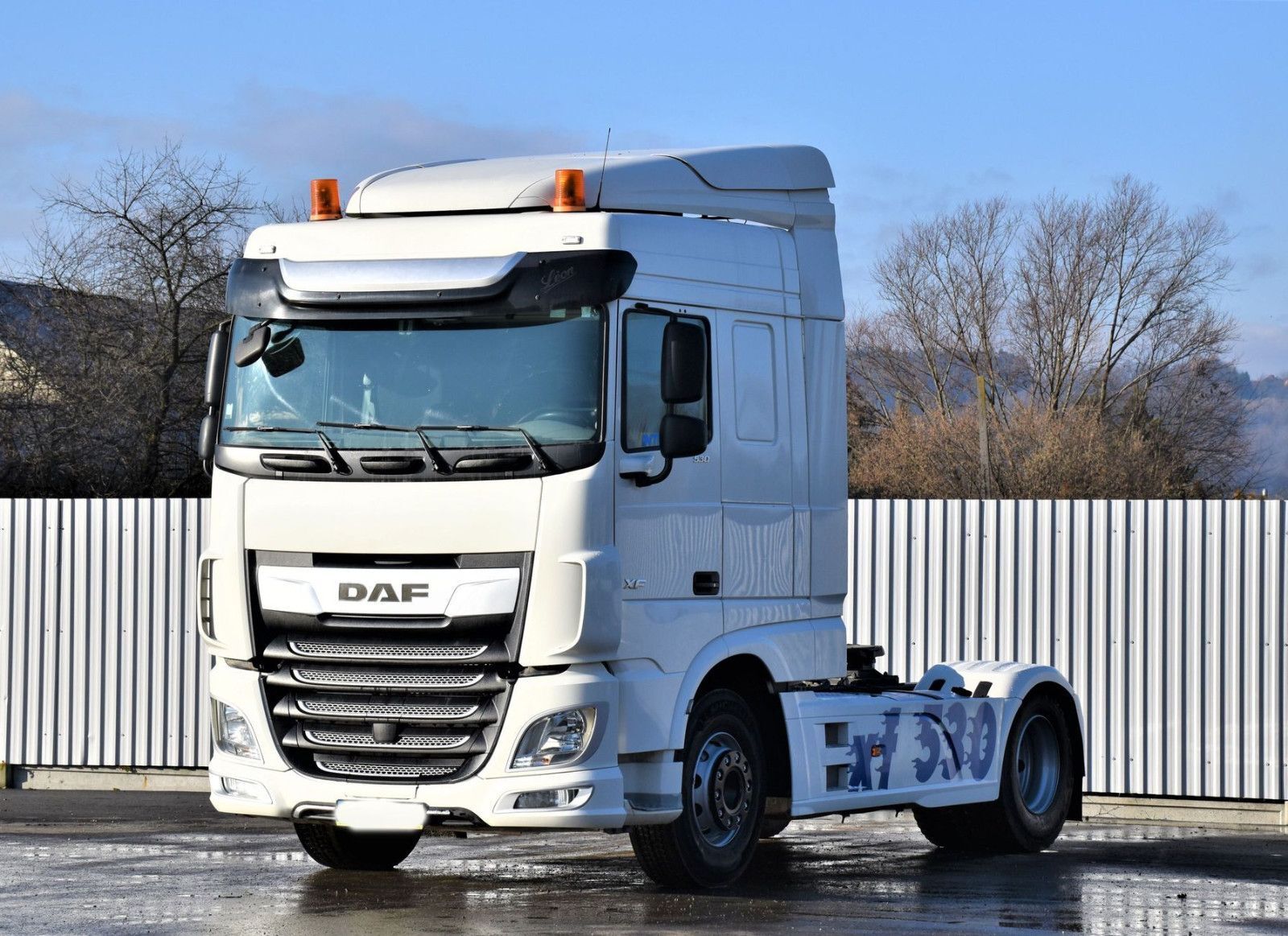 cap tractor DAF XF 530