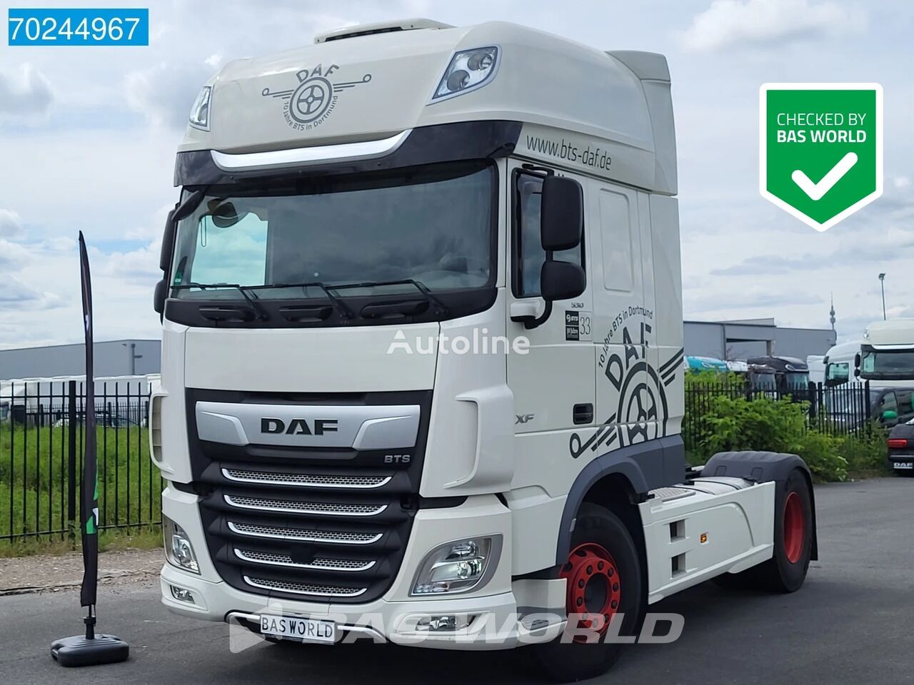 DAF XF 530 4X2 SSC Retarder 2x Tanks StandKlima ACC LED truck tractor