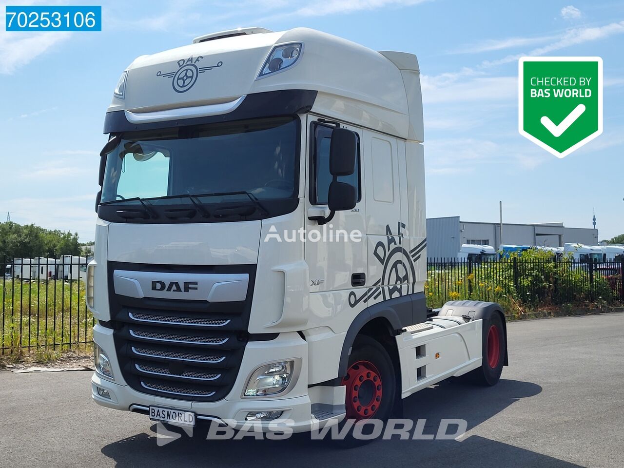 DAF XF 530 4X2 SSC Retarder 2xTanks StandKlima ACC LED truck tractor