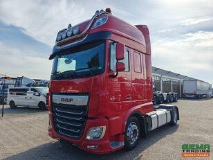 DAF XF 530 FT 4x2 SuperSpaceCab Euro6C - Retarder - Air-operated Lif truck tractor