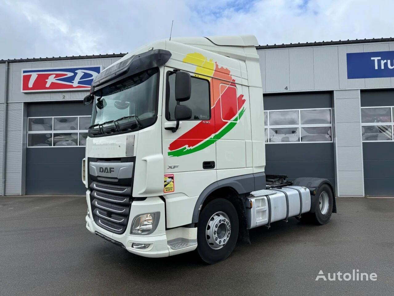 DAF XF 530 FT SPACE CAB , different location : TRUCK TRADING MALMEDY tractora