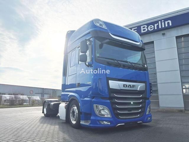 DAF XF 530 FT SSC Low Deck Alcoa Standklima MX-Brake truck tractor