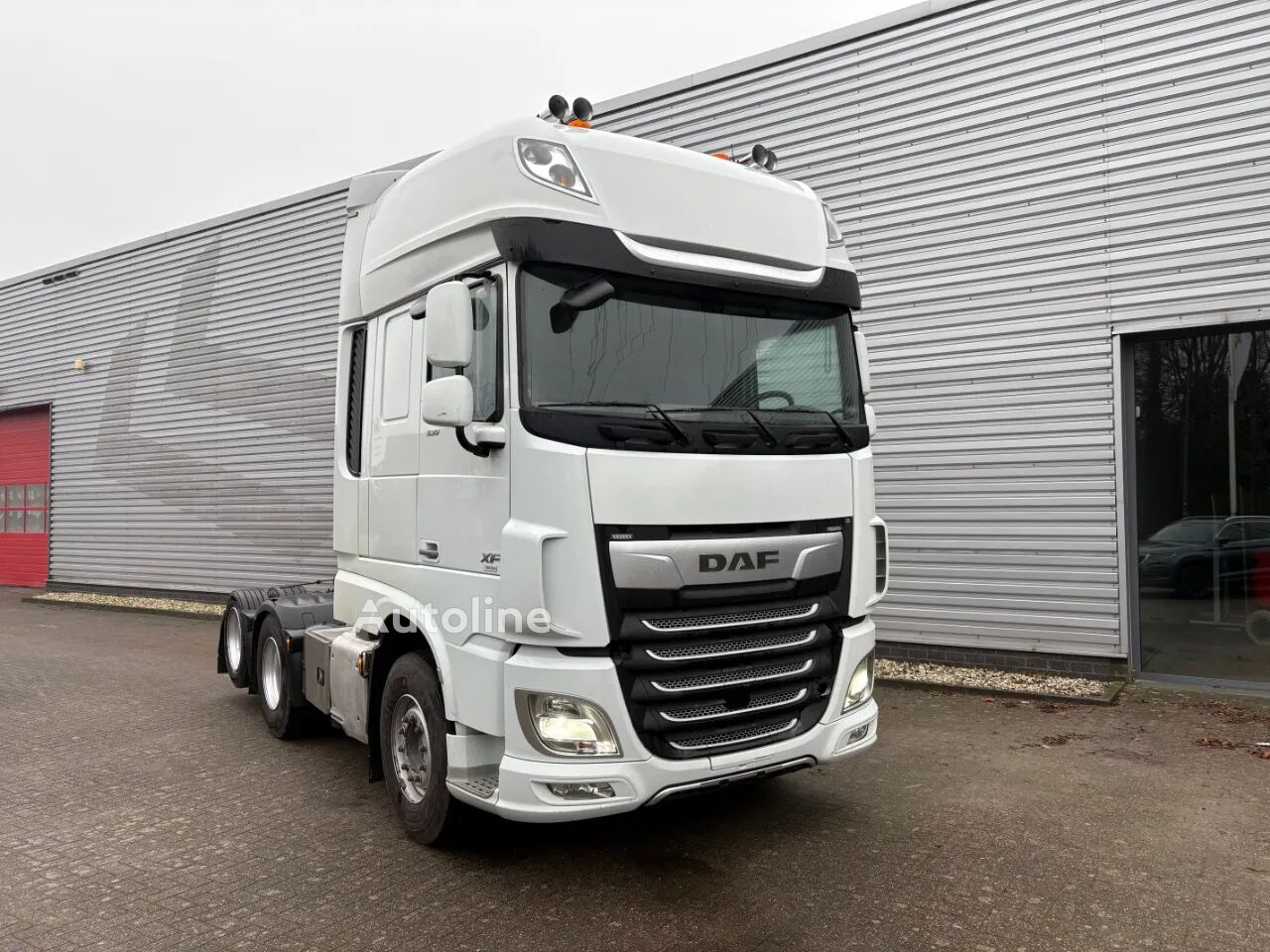 тягач DAF XF 530 FTS / 6x2 SLEEPER / SCHUIFSCHOTEL / LOW KM / AUTOMAAT / R