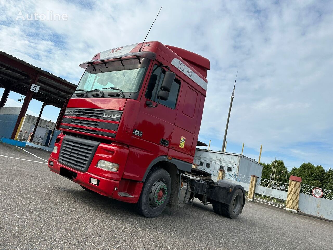 camião tractor DAF XF 95