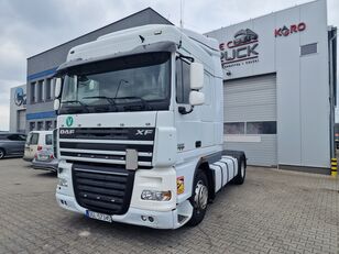 DAF XF105.460  vilcējs