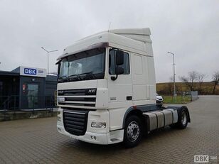 DAF XF105FT truck tractor