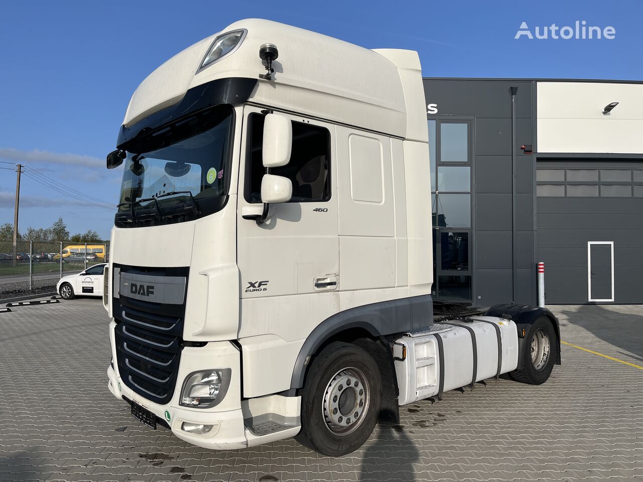 DAF XF106.460 SSC truck tractor