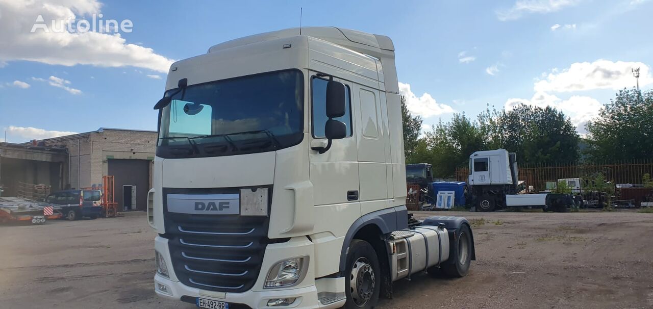 tracteur routier DAF XF460