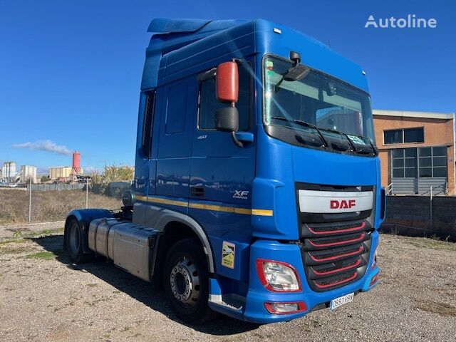 DAF XF460FT truck tractor