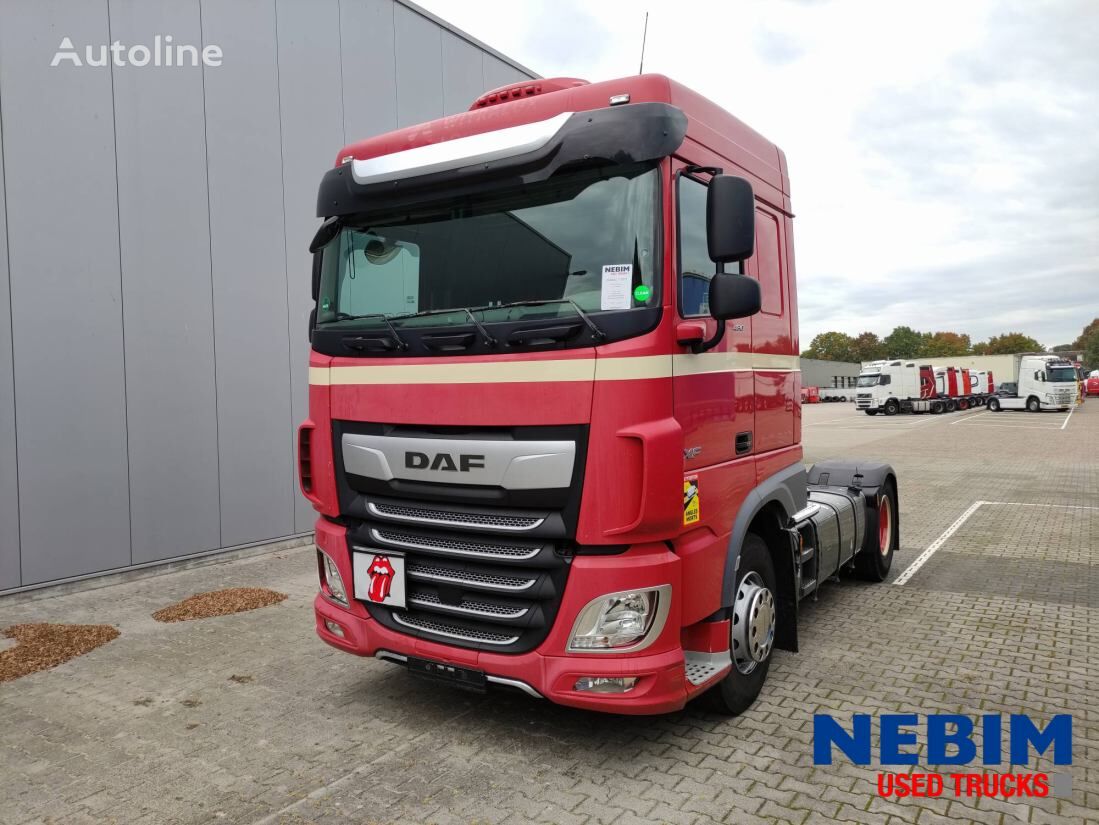 DAF XF480 4X2 - Spacecab vetopöytäauto