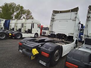 السيارات القاطرة DAF XFn 480 FT 4X2