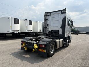 Ford F-MAX 500, Intarder cabeza tractora