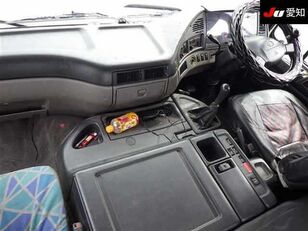 السيارات القاطرة Hino PROFIA