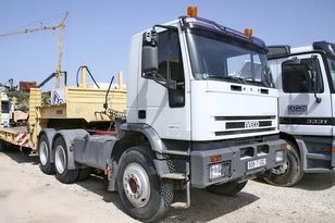 IVECO 720E42 tegljač