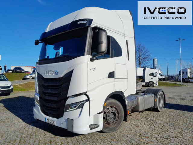 IVECO AS440S51T/P truck tractor