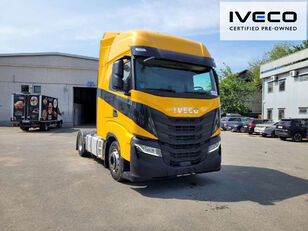 IVECO AS440S53T/P truck tractor