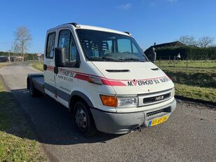 السيارات القاطرة IVECO Daily 35C13 Dubbele cabine