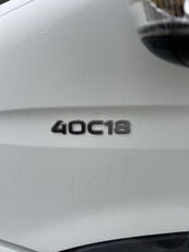 tracteur routier IVECO Daily 40C + Veldhuizen trailer + semi-remorque porte-engins