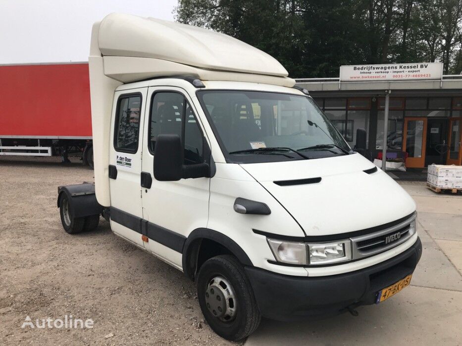 牵引车 IVECO Daily 40C17 3.0 Hpi BE Trekker 10t Dubbel Cabine 6-Pers