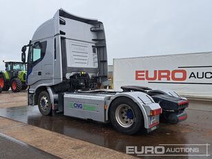 IVECO Np 400 Stralis tegljač
