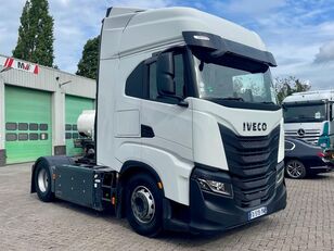 السيارات القاطرة IVECO S-WAY 460 335368 km! RETARDER, CNG, ACC, 2X FUEL TANK