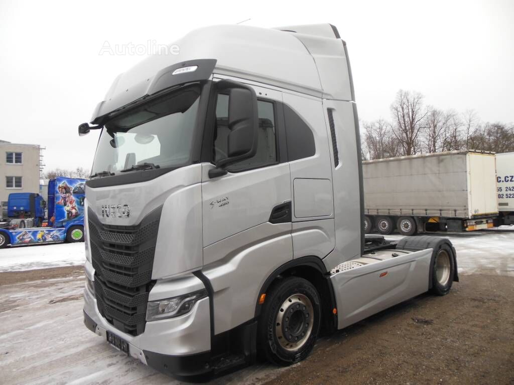 السيارات القاطرة IVECO S-Way 490, LowDeck, Retarder, Nezávislá klima