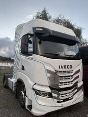 IVECO S-Way 510 トラクタートラック