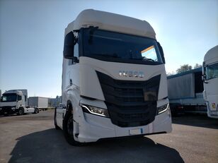 тягач IVECO S Way 510 trattore con impianto idraulico + ADR km 262.990!!
