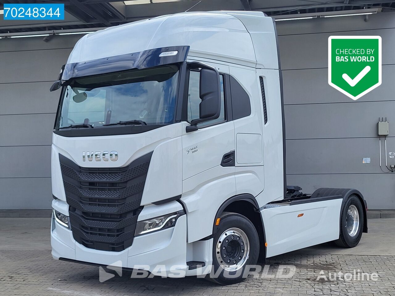 new IVECO S-Way 530 4X2 Full Option! T/FP Retarder Standklima AS ACC LED N truck tractor