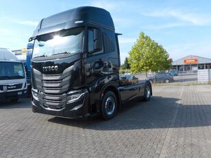 nieuw IVECO S-Way AT440S43T/P  trekker