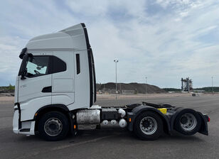 IVECO S-way 570 vetop&ouml;yt&auml;auto