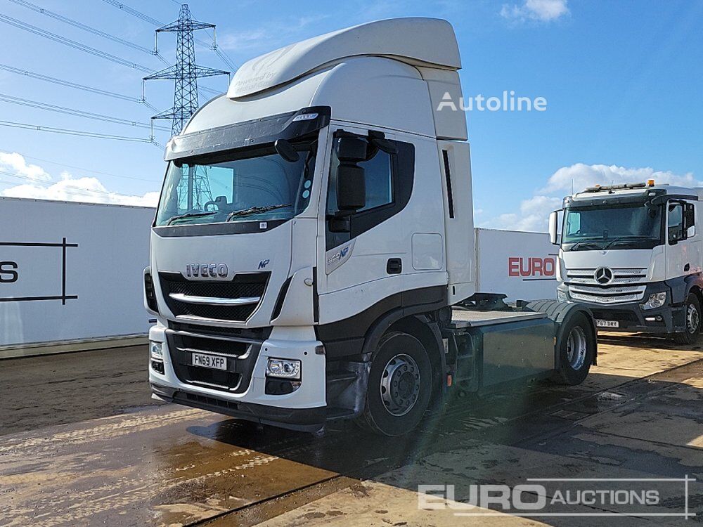 камион влекач IVECO Stralis 400