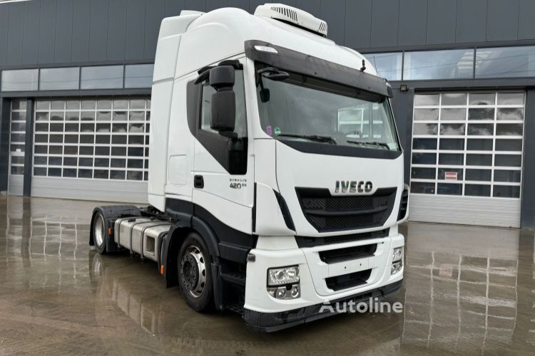 IVECO Stralis 420 Mega cabeza tractora