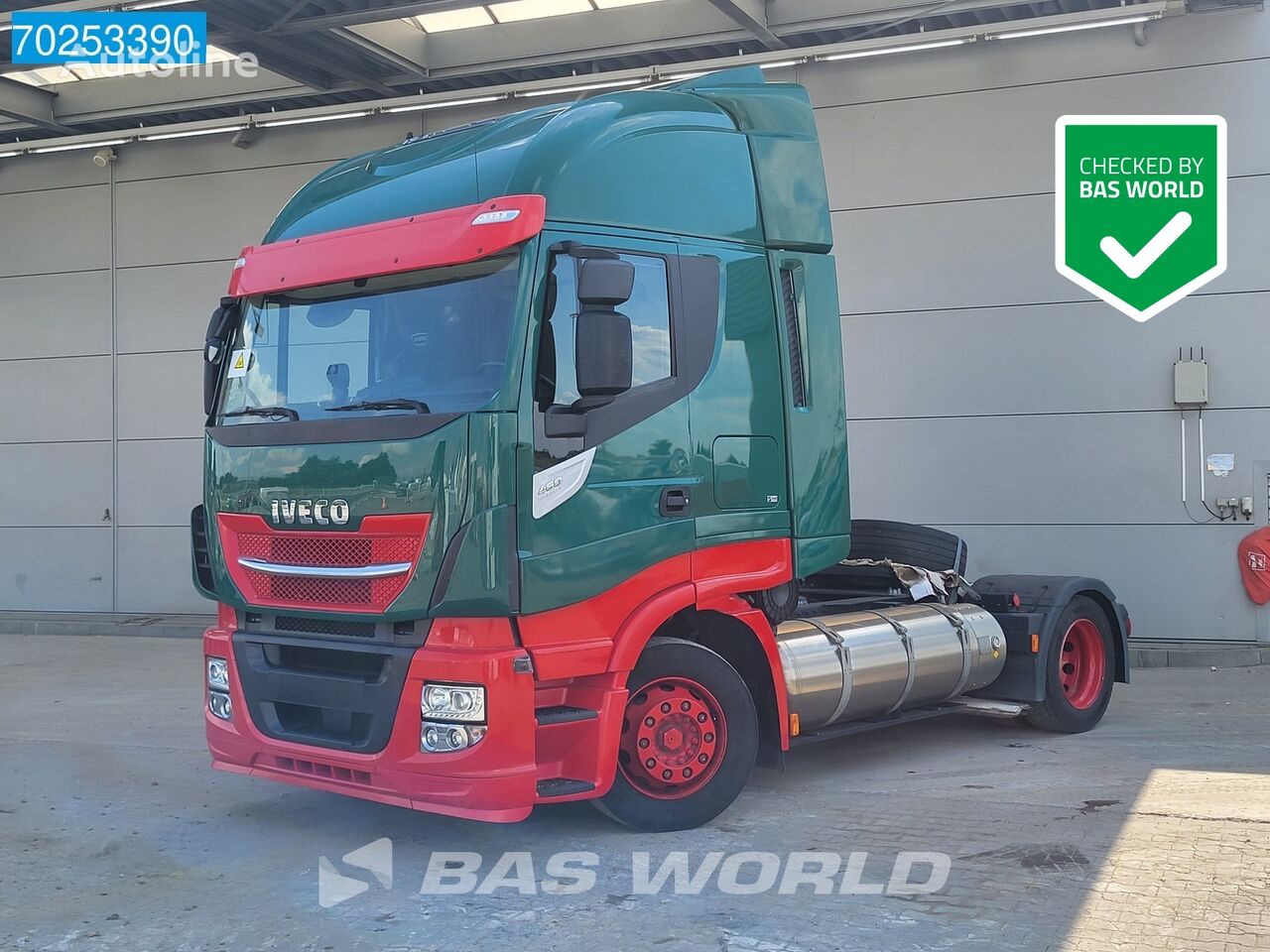 IVECO Stralis 460 4X2 Mega LNG 2xTanks Retarder ACC Standklima vetopöytäauto