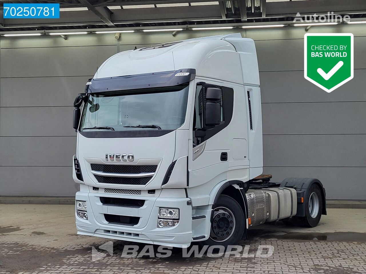 IVECO Stralis 460 4X2 Retarder ActiveSpace 2x tanks ACC Navi truck tractor