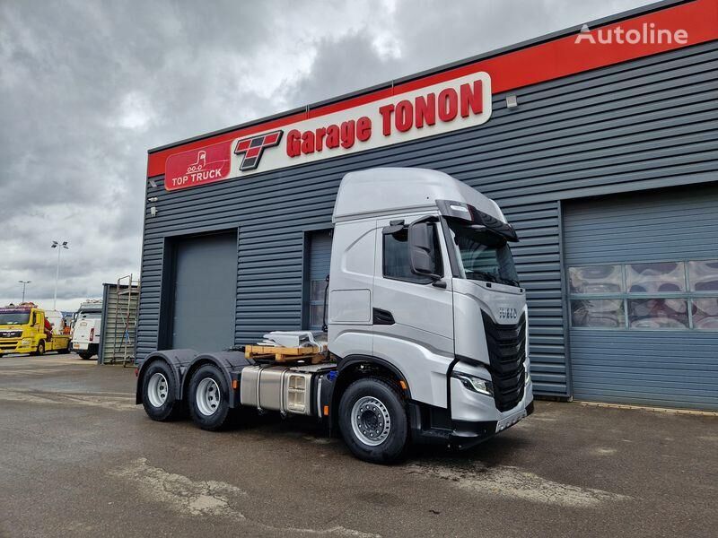 new IVECO X WAY 570 6X4 truck tractor