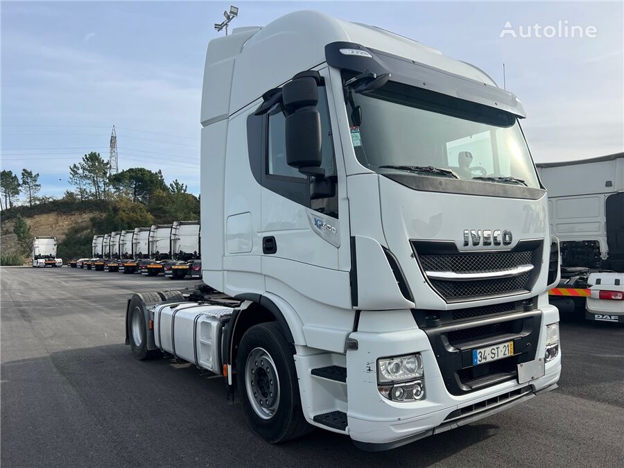 السيارات القاطرة IVECO XP 460