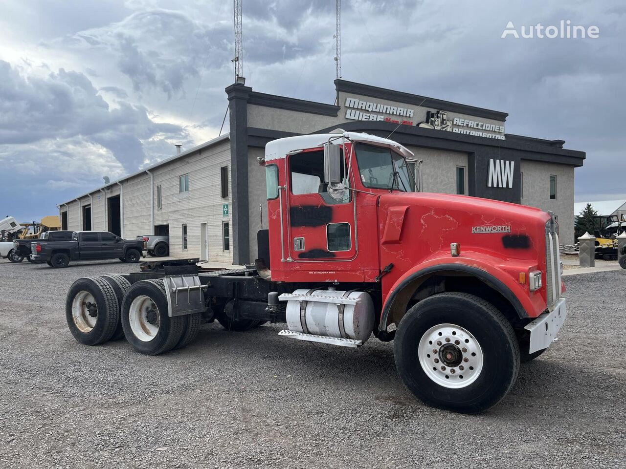 Kenworth W900 truck tractor