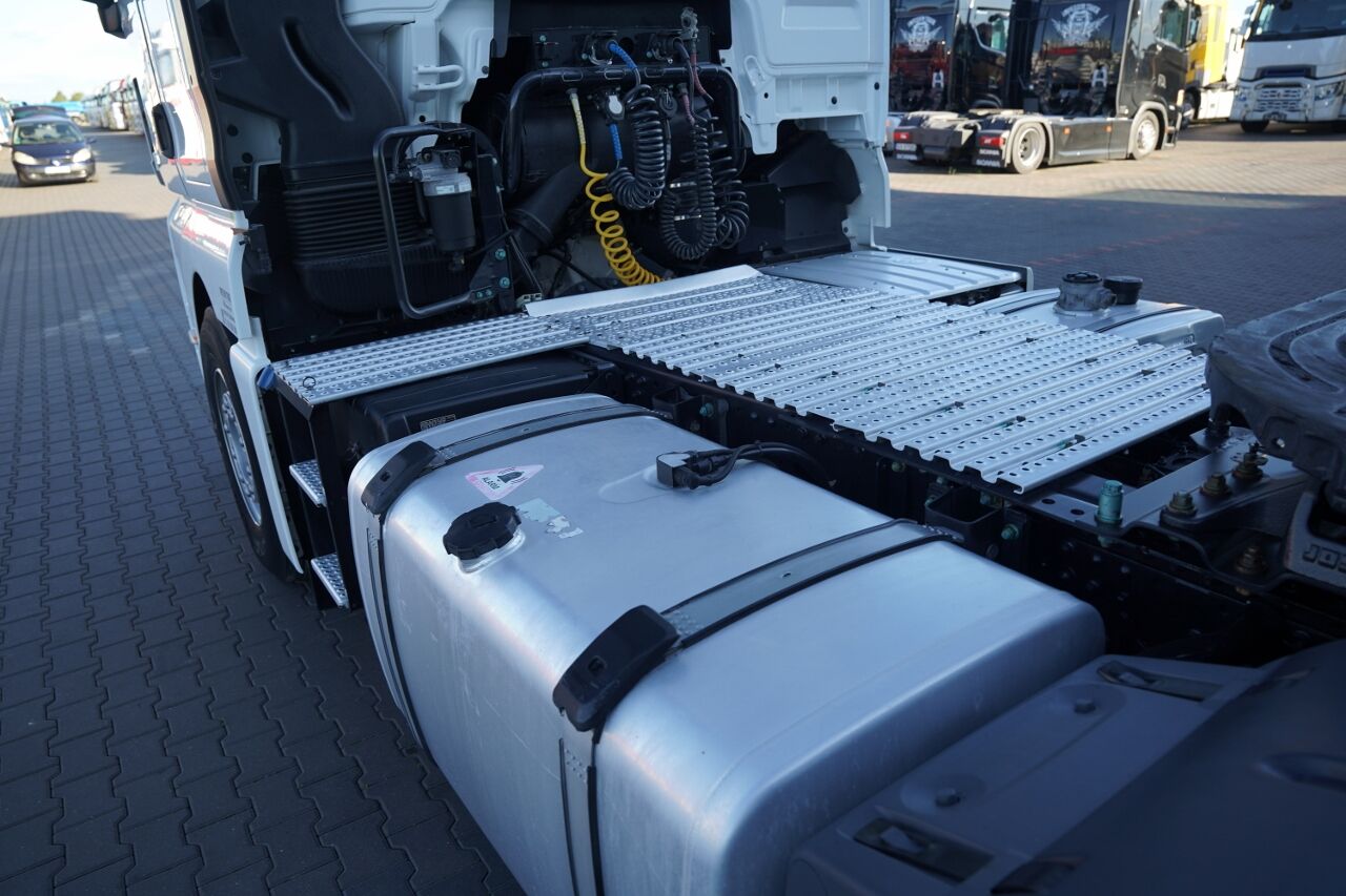 MAN TGX 18. 430 / XLX / HYDRAULIKA / PEŁNY ADR / RETARDER / KLIMATYZ