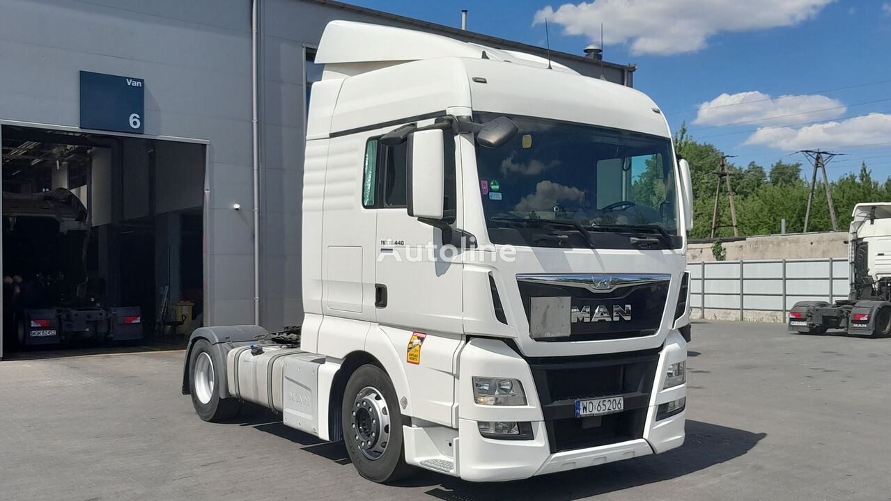 MAN  TGX 18.440 nyergesvontató