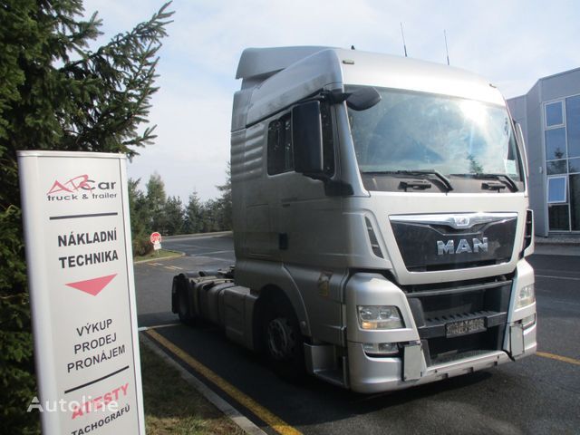 MAN TGX 18.440 LowDeck Mega trækker