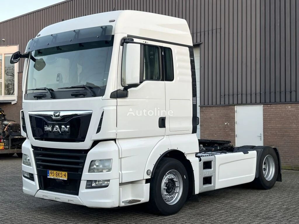 tahač MAN TGX 18.460 / Only 89.132 KM !! / Original km !! / Zijskirts / PT