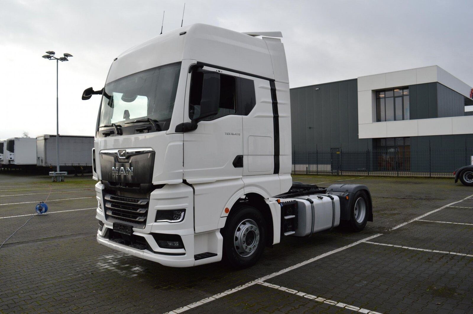 MAN TGX 18.470 4x2 BL SA, GX Cab truck tractor