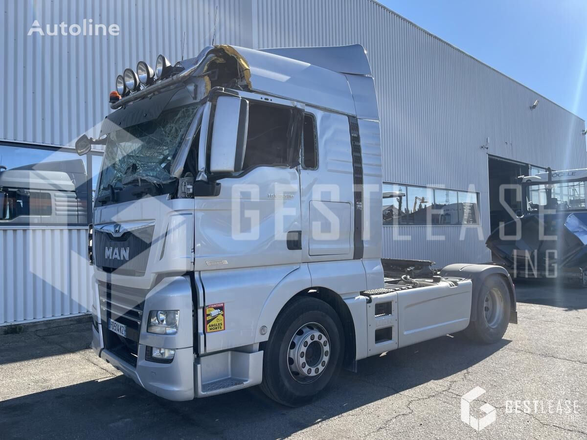 damaged MAN TGX 18.500 truck tractor