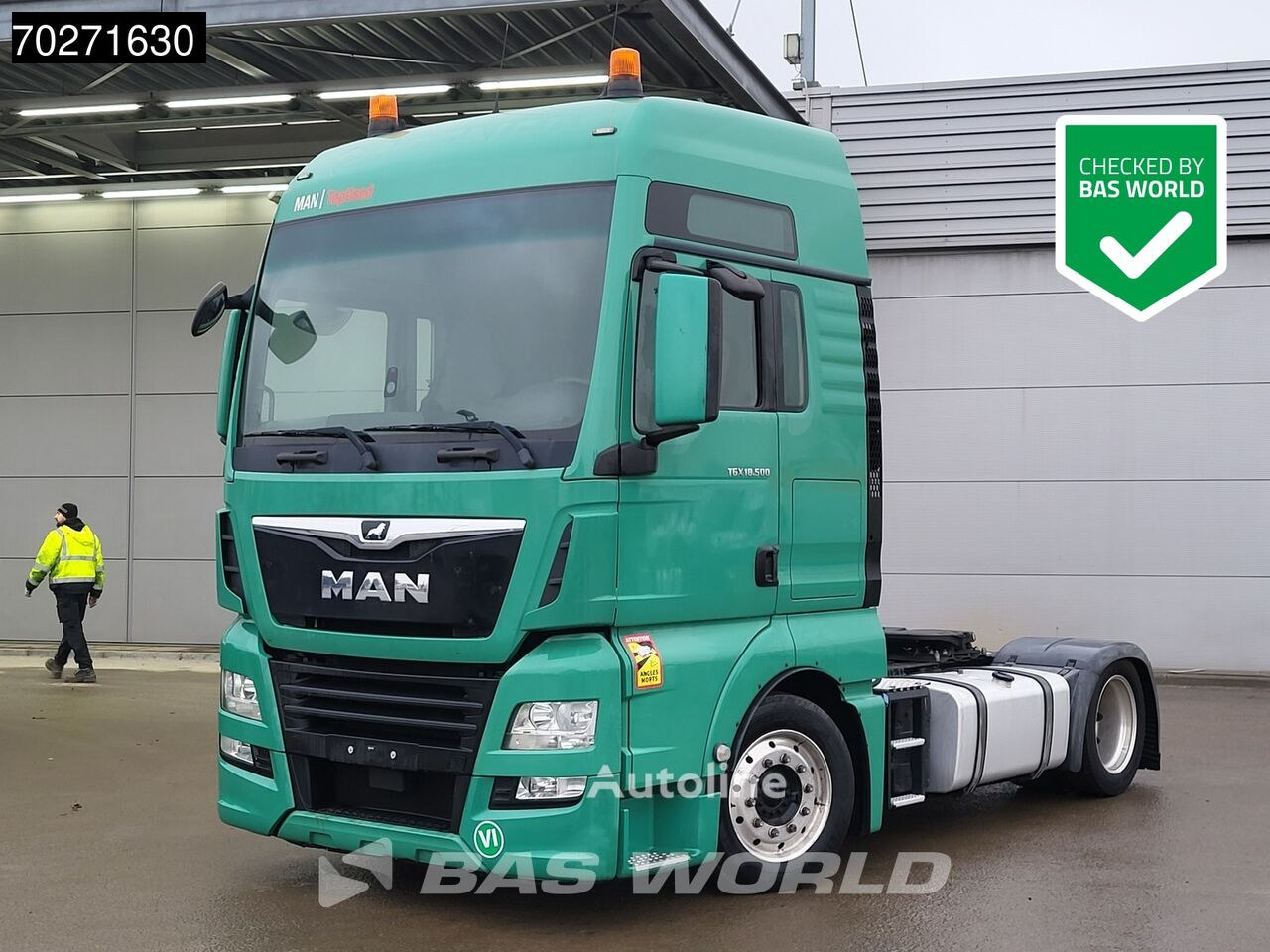 MAN TGX 18.500 4X2 Mega XXL Retarder 2x Tanks Alloy tegljač